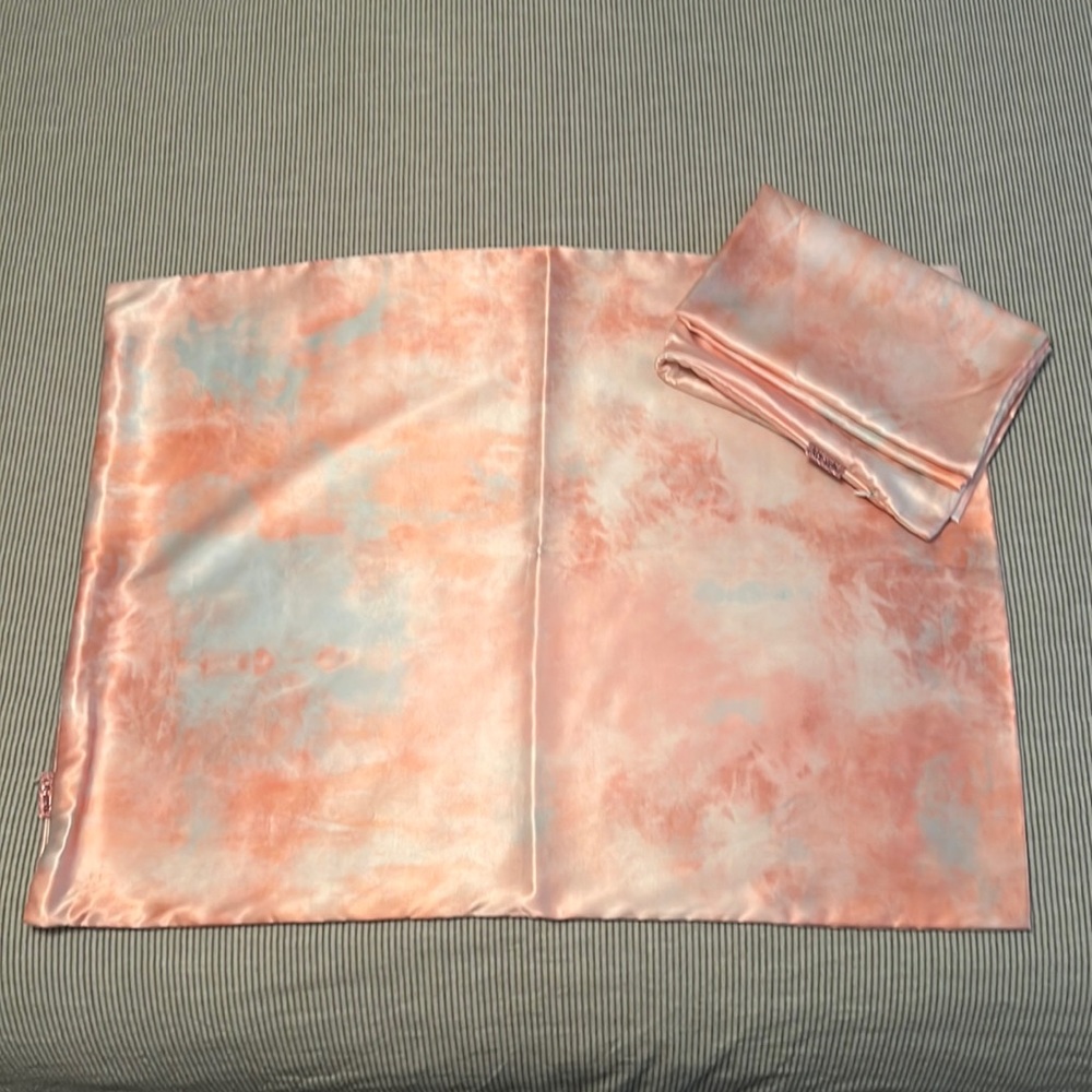 Kitsch Satin Pillowcase